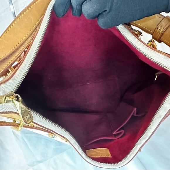 Louis Vuitton handbag - Picture 10 of 11